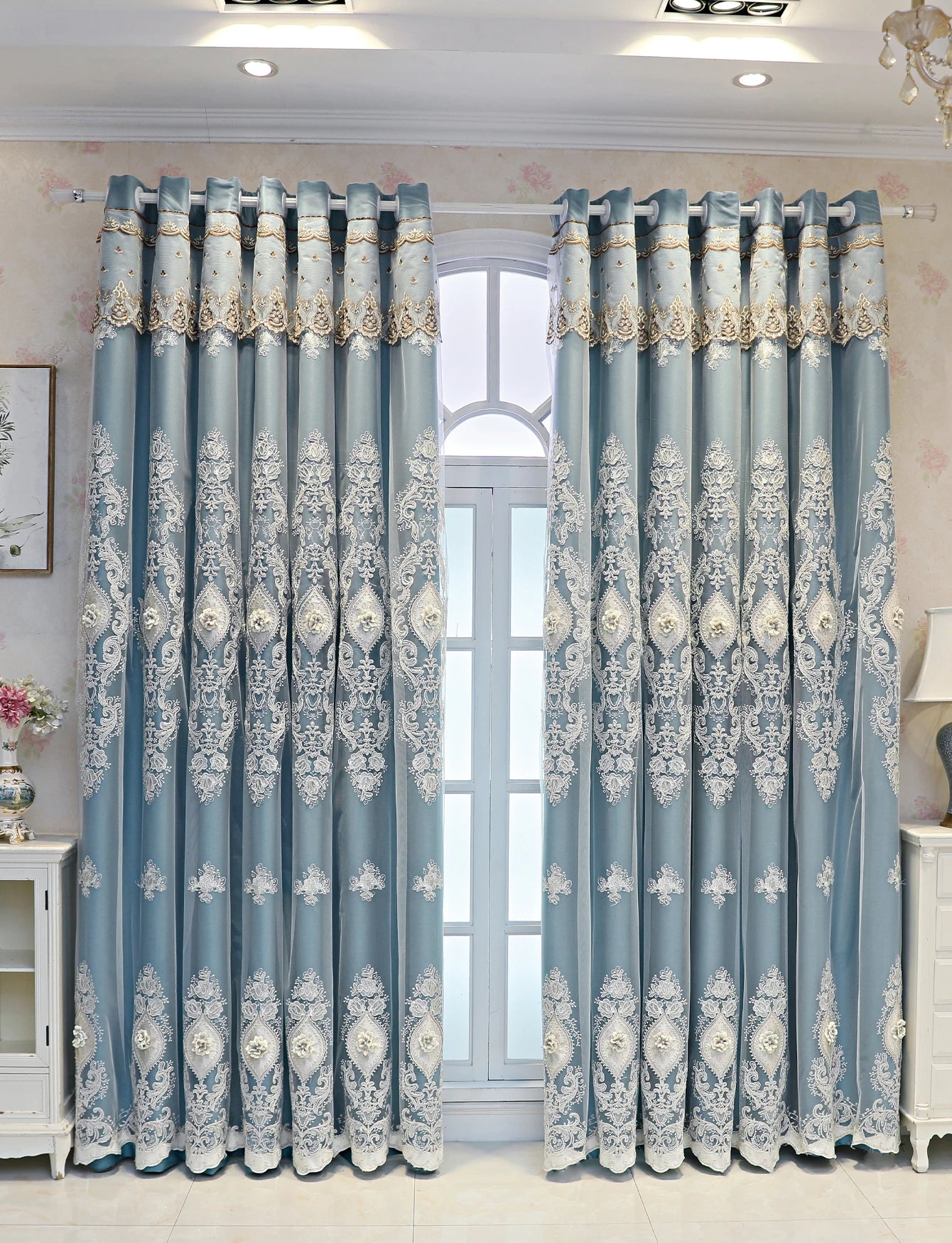 Luxury Vintage Embroidered Curtains With 3D Relief Patterns